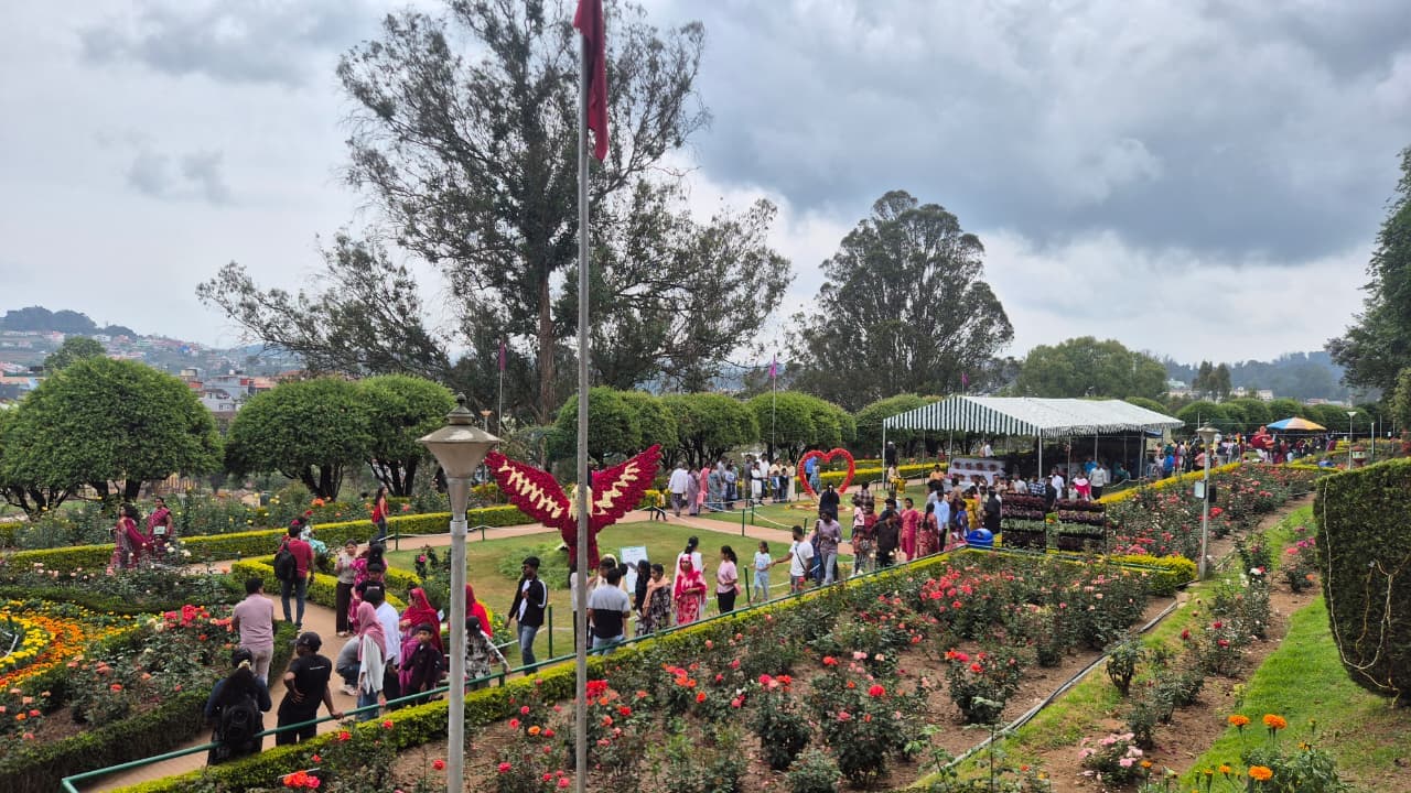 Government Rose Garden Ooty image 2